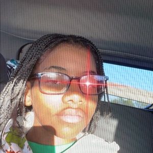 Meet your Posher, Stefan